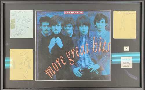 THE HOLLIES - SET OF SIGNATURES.